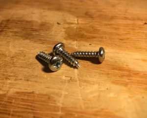 round-head screws